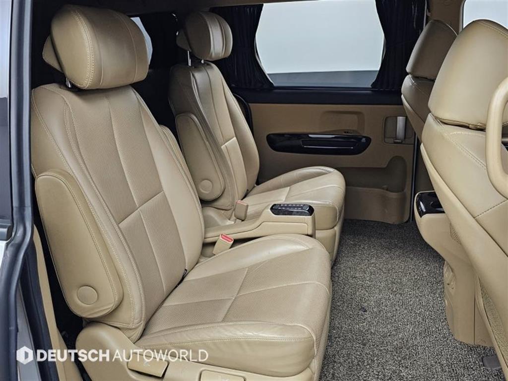 기아 더 뉴카니발 하이리무진 7인승 가솔린 프레지던트 - 이미지 12