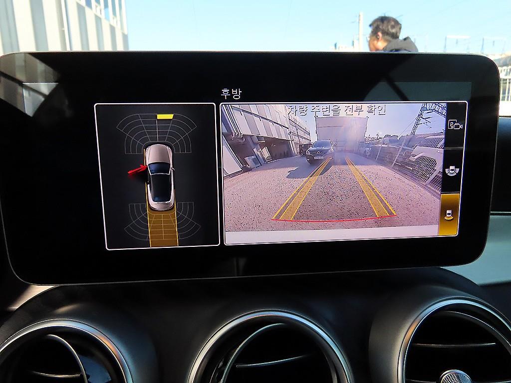 벤츠 C클래스(4세대) C200 카브리올레 - 이미지 17