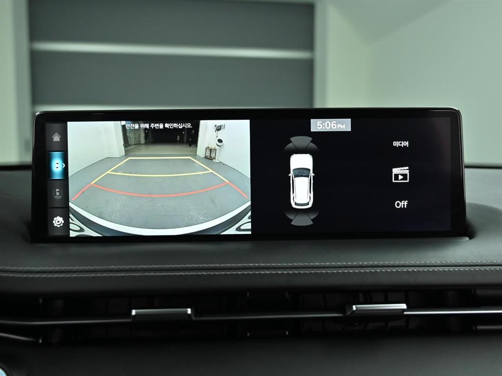 제네시스 GV70 2.5T 2WD 스포츠 - 이미지 12