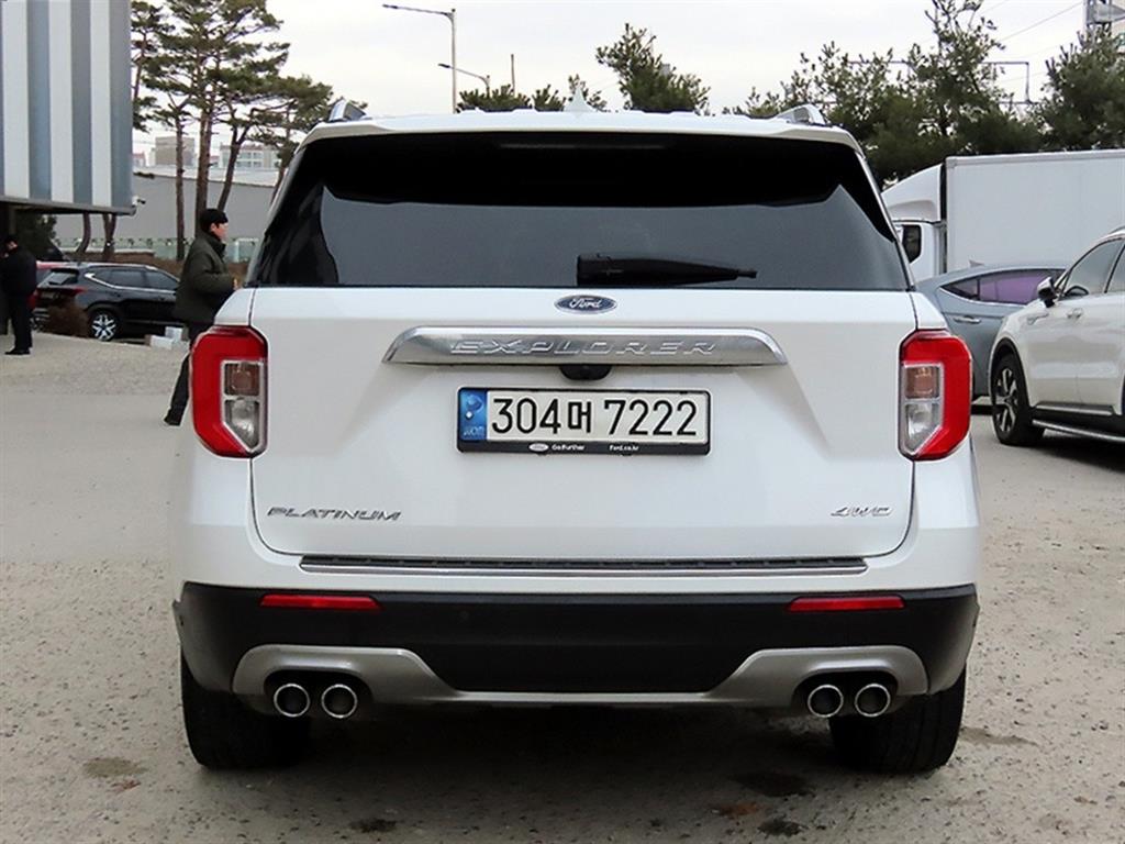포드 익스플로러(6세대) 3.0 AWD 플래티넘 - 이미지 7