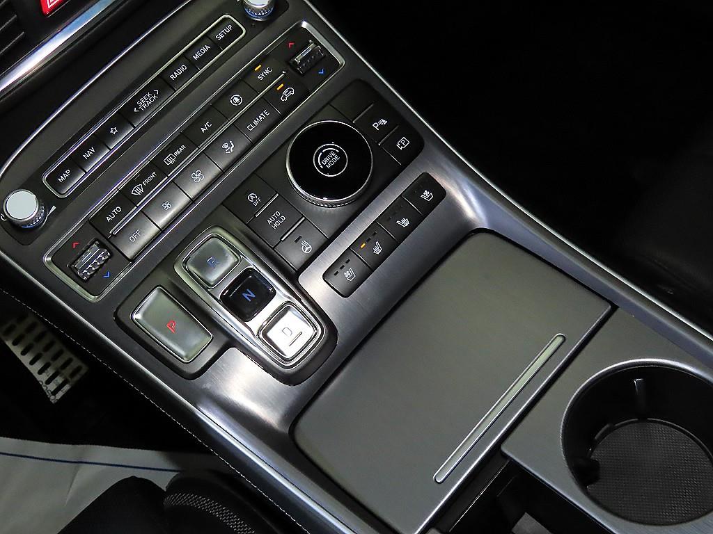 현대 더 뉴싼타페 가솔린 2.5 2WD 캘리그래피 - 이미지 17