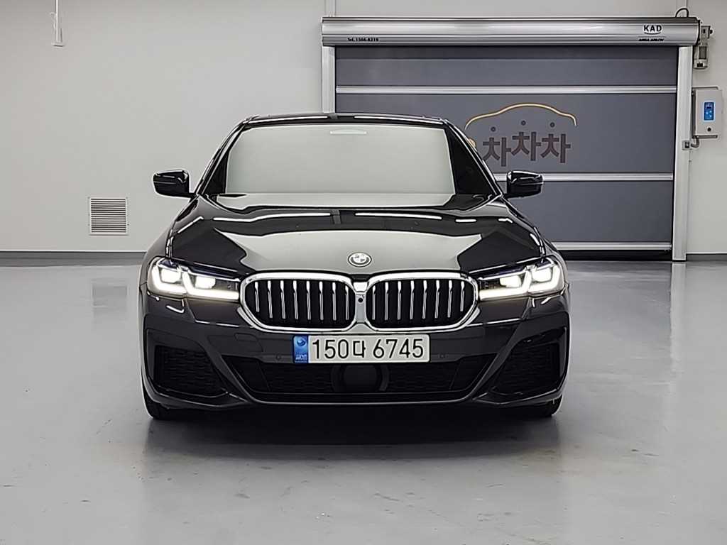 BMW 5시리즈(7세대) 530i M 스포츠팩 - 이미지 6