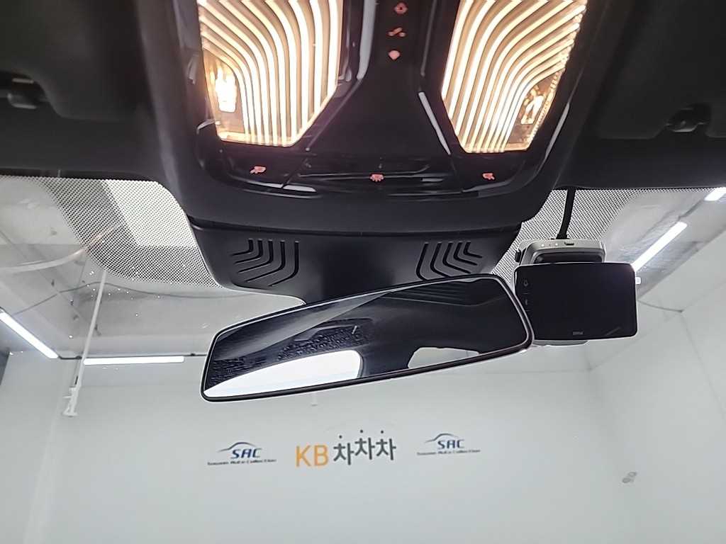 BMW 5시리즈(7세대) 530i M 스포츠팩 - 이미지 4