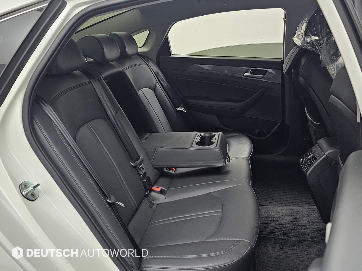 현대 LF쏘나타 하이브리드 2.0 HEV 모던 - 이미지 16