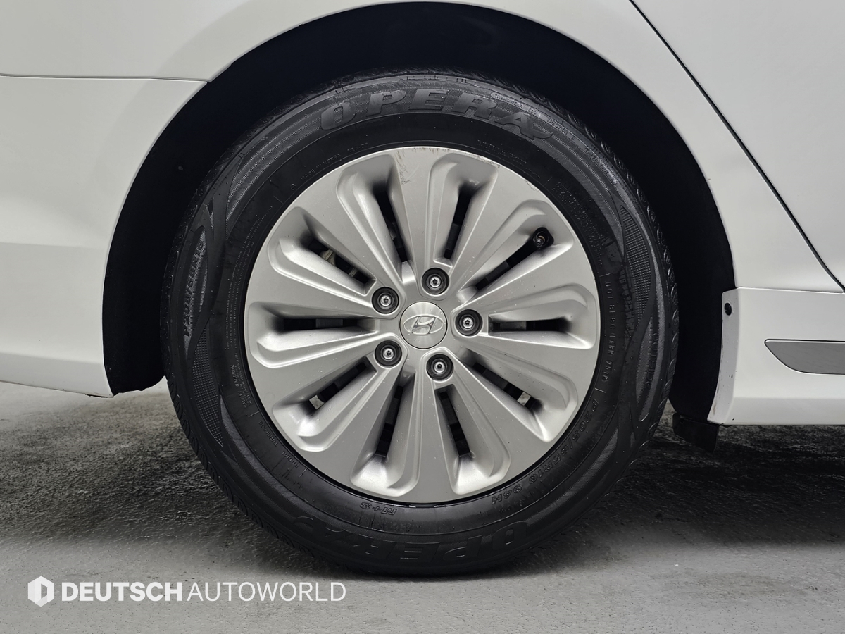 현대 LF쏘나타 하이브리드 2.0 HEV 모던 - 이미지 13