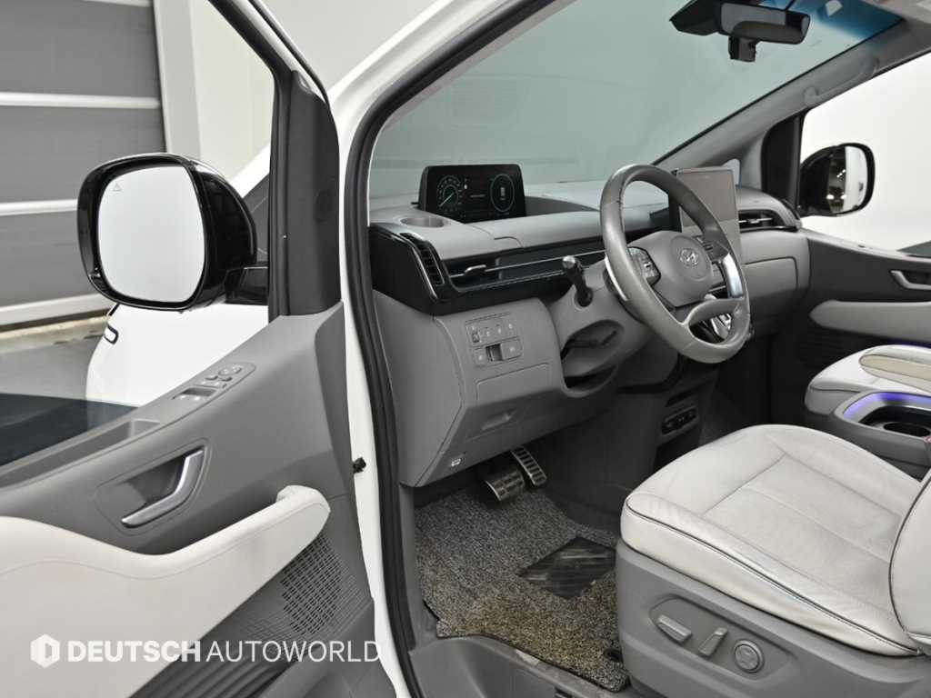 현대 스타리아 2.2 디젤 라운지 9인승 4WD 인스퍼레이션