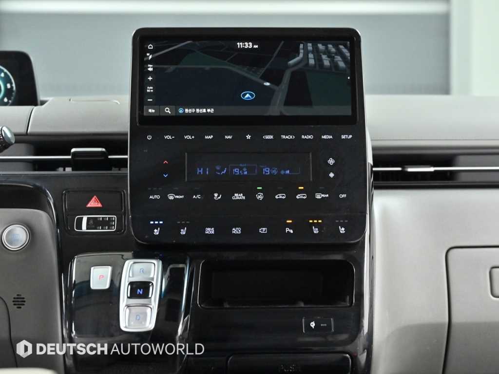 현대 스타리아 2.2 디젤 라운지 9인승 4WD 인스퍼레이션 - 이미지 16