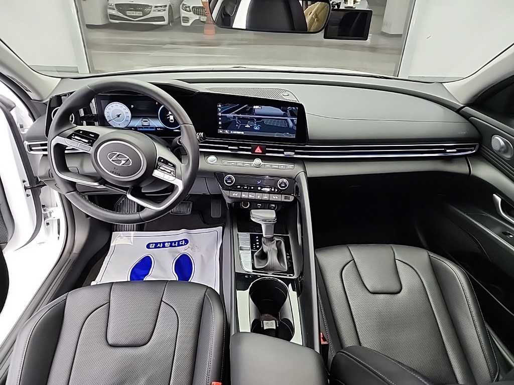 현대 아반떼(CN7) 1.6 가솔린 인스퍼레이션 - 이미지 9