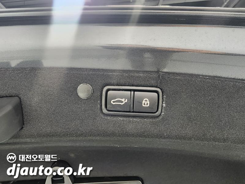 현대 더 뉴그랜저IG LPi 3.0 익스클루시브 - 이미지 13