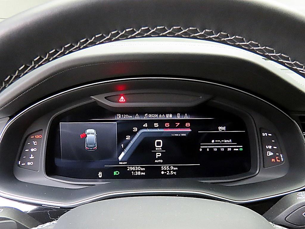 아우디 Q7(2세대) 55 TFSI 콰트로 프리미엄 - 이미지 16