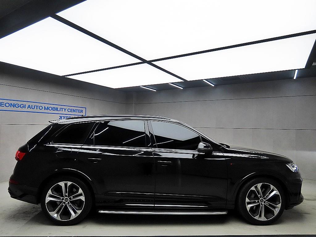 아우디 Q7(2세대) 55 TFSI 콰트로 프리미엄 - 이미지 10
