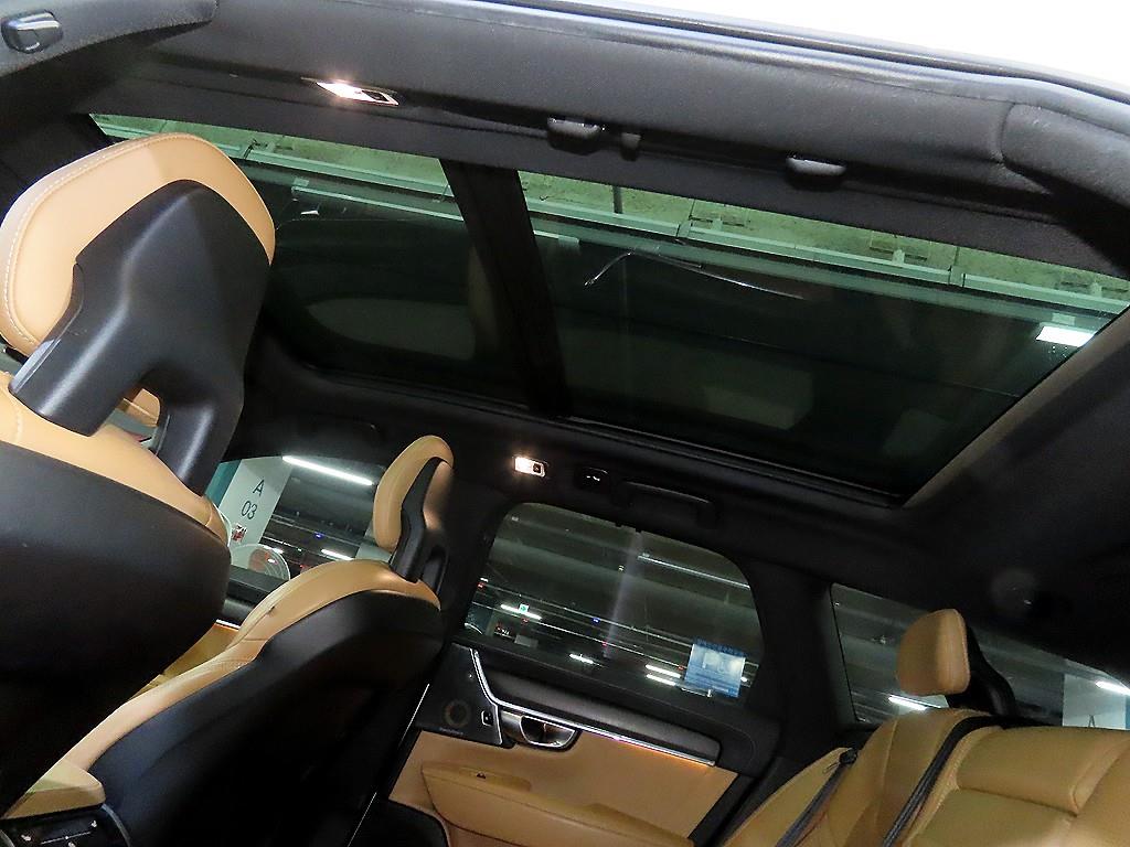 볼보 V90 크로스컨트리 2.0 T5 AWD 프로 - 이미지 5