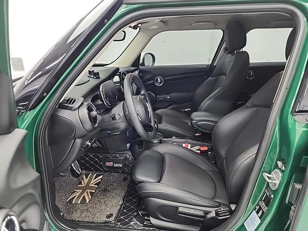 미니 쿠퍼(3세대) 5도어 1.5 하이 - 이미지 18