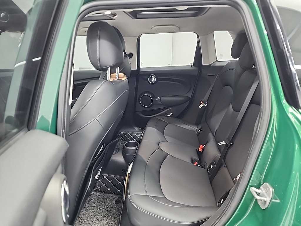 미니 쿠퍼(3세대) 5도어 1.5 하이 - 이미지 17