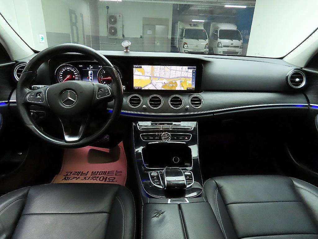 벤츠 E클래스(5세대) E220d 아방가르드 - 이미지 7
