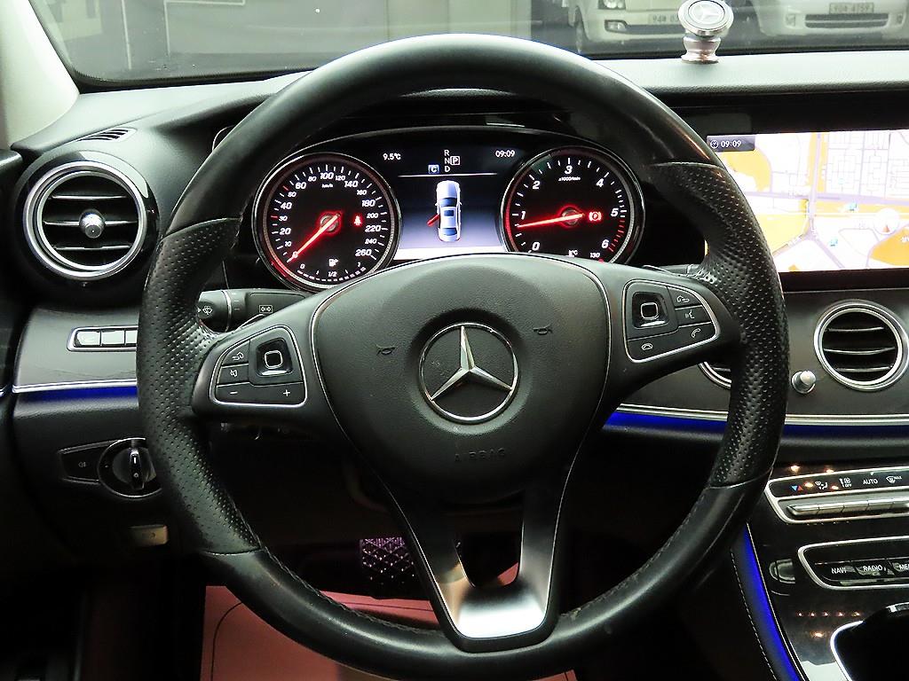 벤츠 E클래스(5세대) E220d 아방가르드 - 이미지 16