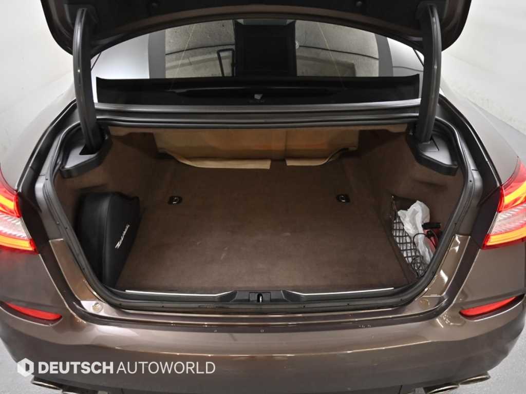 마세라티 콰트로포르테(6세대) 3.0 S Q4 - 이미지 9