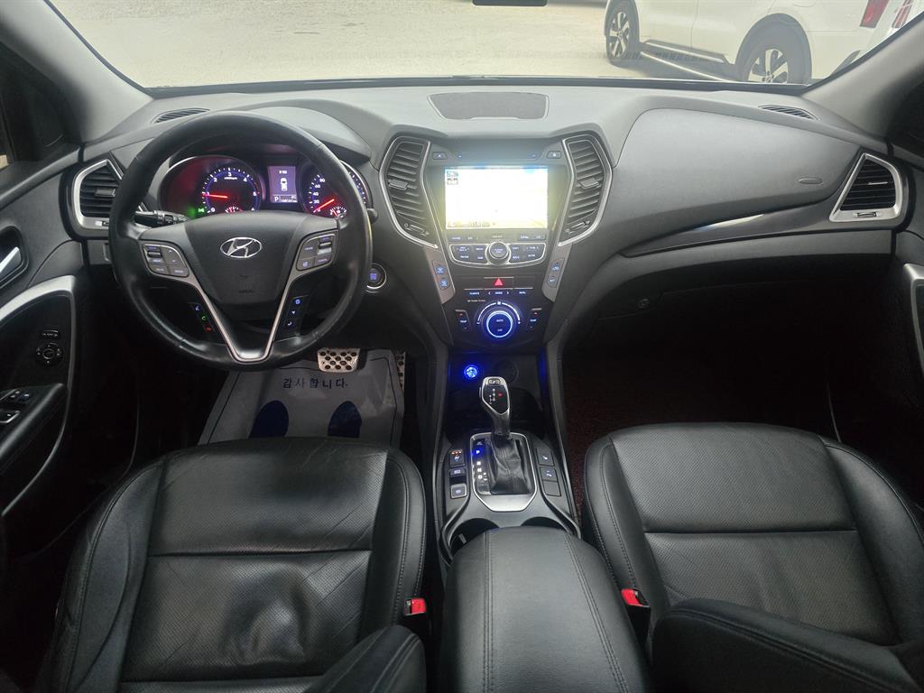 현대 싼타페(DM) 디젤 R2.0 2WD 프리미엄 - 이미지 18