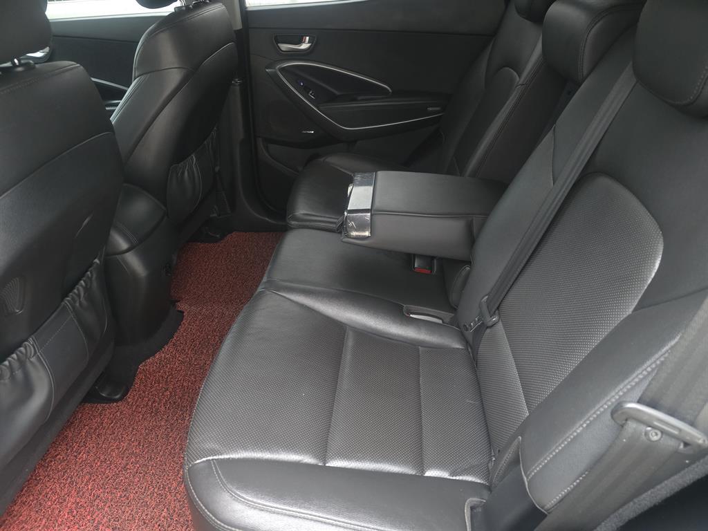 현대 싼타페(DM) 디젤 R2.0 2WD 프리미엄 - 이미지 4