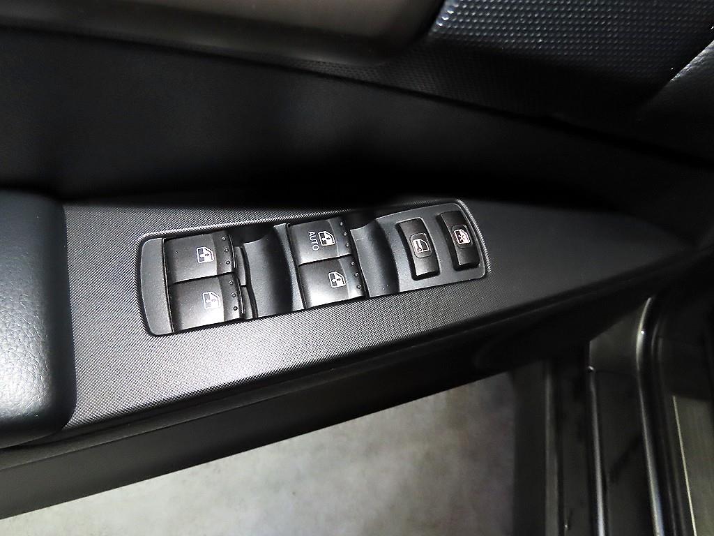 KG모빌리티(쌍용) 더 뉴코란도 스포츠 2.2 4WD CX7 클럽 - 이미지 4