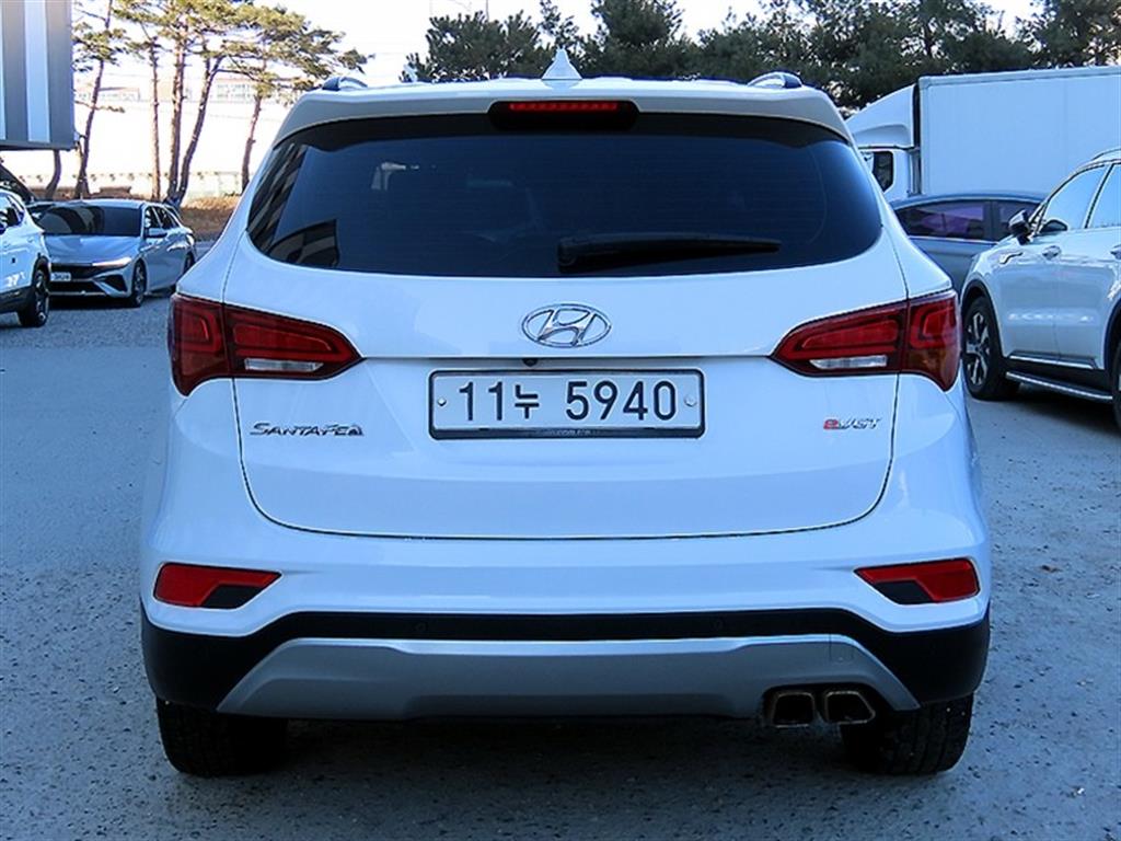 현대 싼타페 더 프라임 디젤 R2.0 2WD 익스클루시브 - 이미지 19