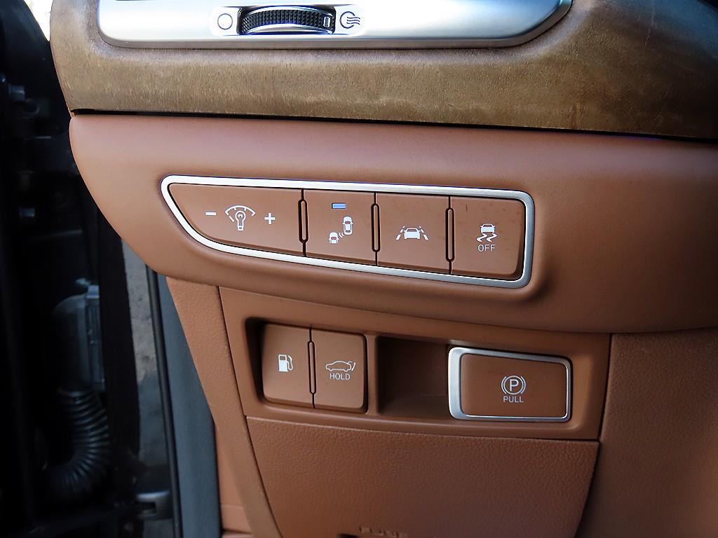 제네시스 G90 5.0 AWD 리무진 - 이미지 8