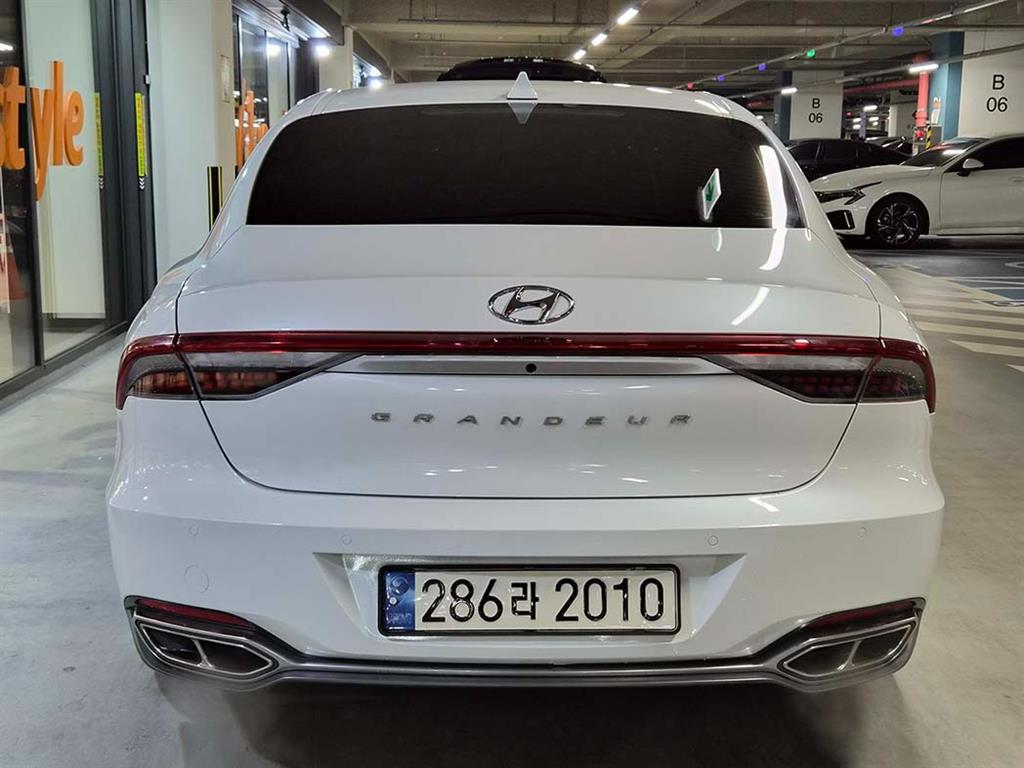 현대 더 뉴그랜저IG 가솔린 2.5 캘리그래피 - 이미지 3