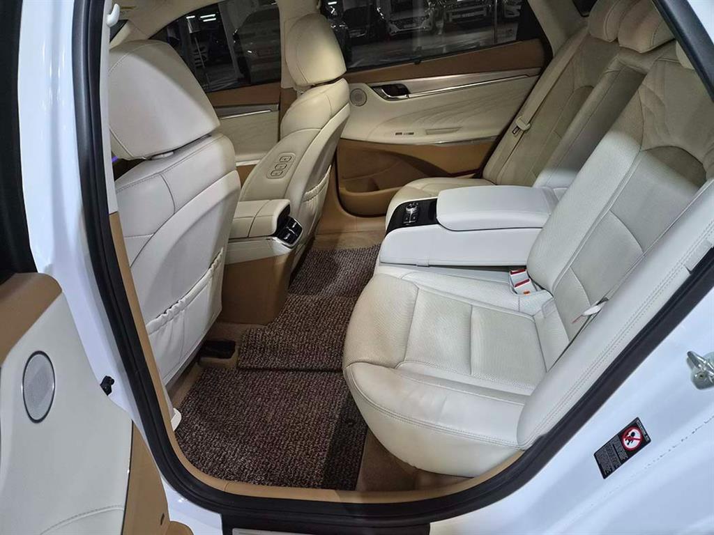 현대 더 뉴그랜저IG 가솔린 2.5 캘리그래피 - 이미지 13