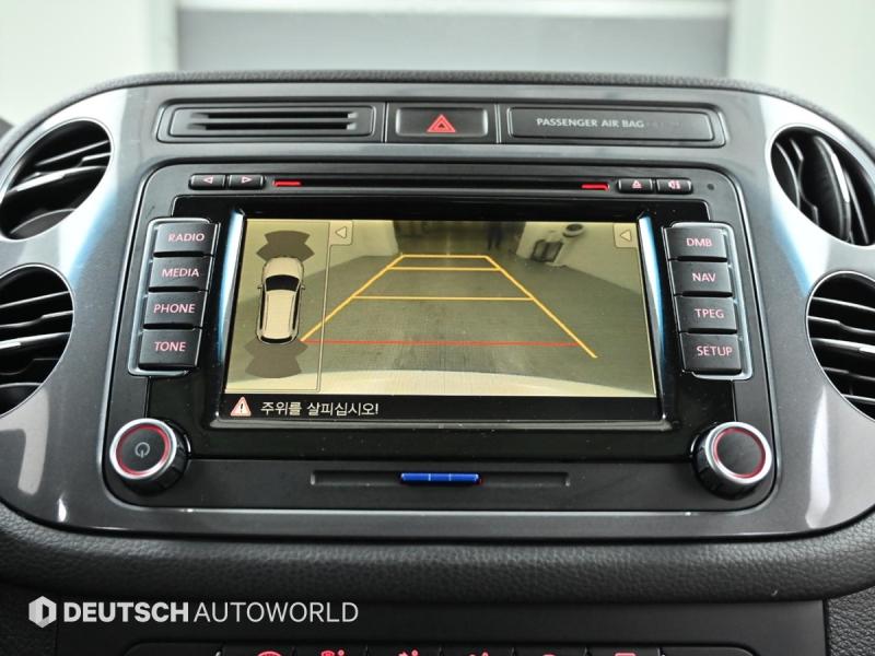 폭스바겐 티구안 2.0 TDI 블루모션 R라인 - 이미지 12