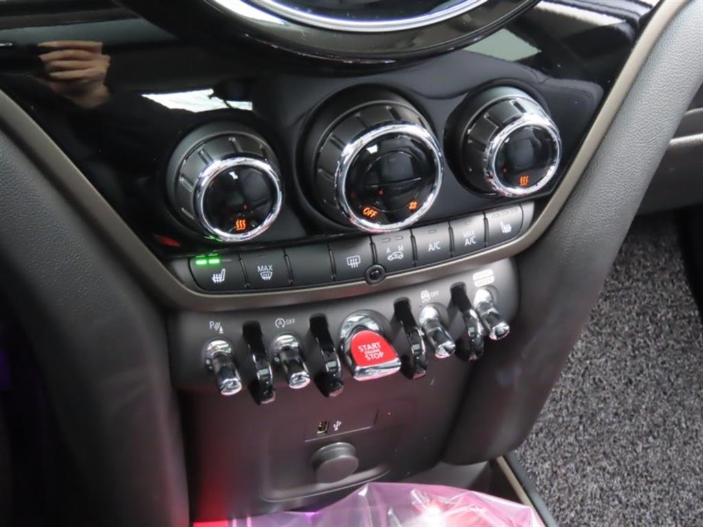 미니 컨트리맨(2세대) 1.5 클래식 플러스 론치팩