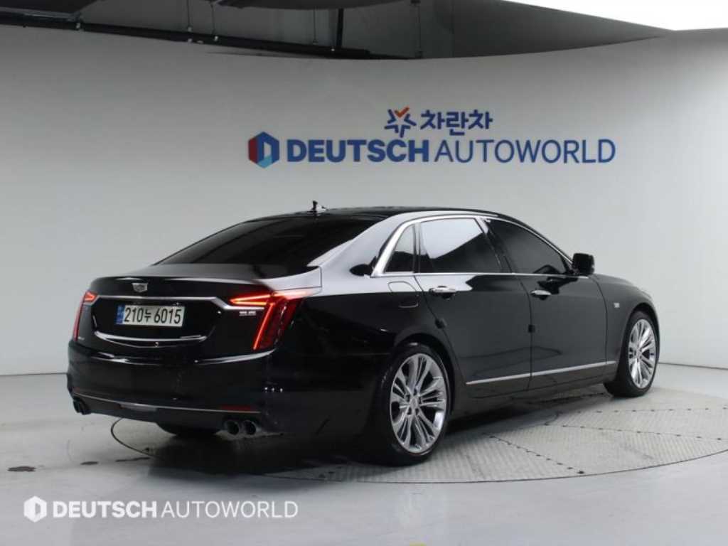 캐딜락 CT6 3.6 AWD 플래티넘 - 이미지 2