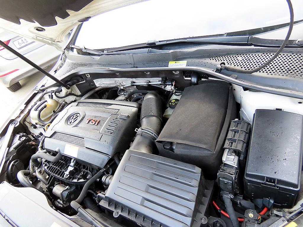폭스바겐 골프(7세대) 2.0 GTI 익스트림 - 이미지 9