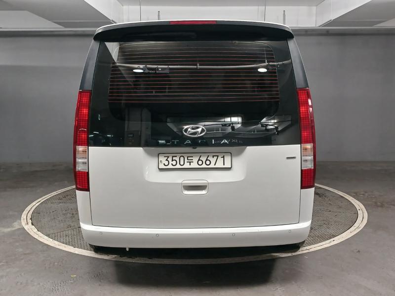 현대 스타리아 2.2 디젤 투어러 9인승 4WD 모던 - 이미지 17