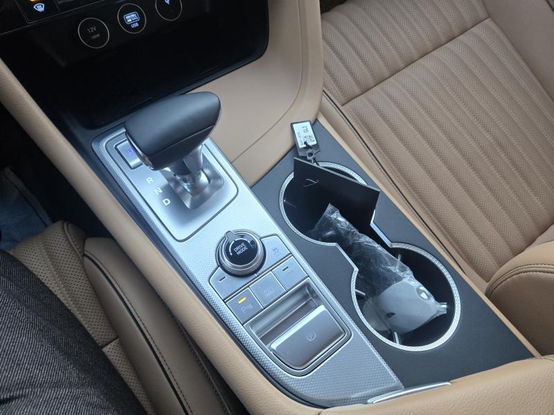 제네시스 더 뉴G70 가솔린 2.5T AWD 기본형 - 이미지 2