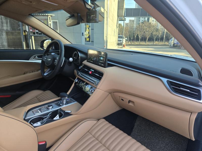 제네시스 더 뉴G70 가솔린 2.5T AWD 기본형 - 이미지 11