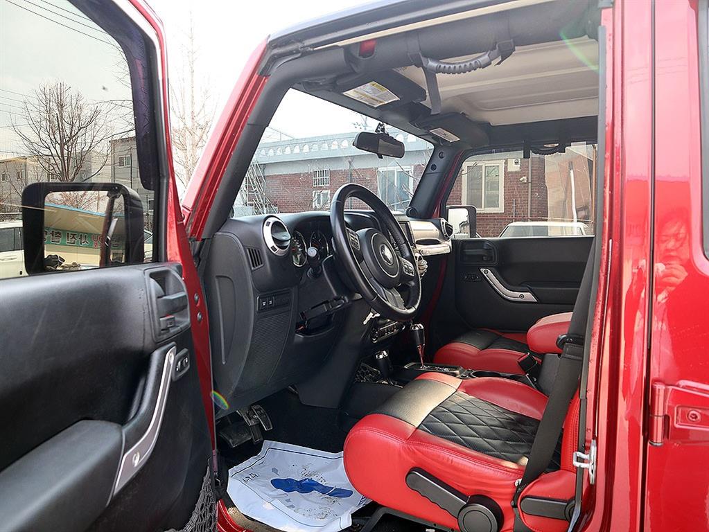 지프 랭글러(JK) 2.8 루비콘 4도어 - 이미지 20