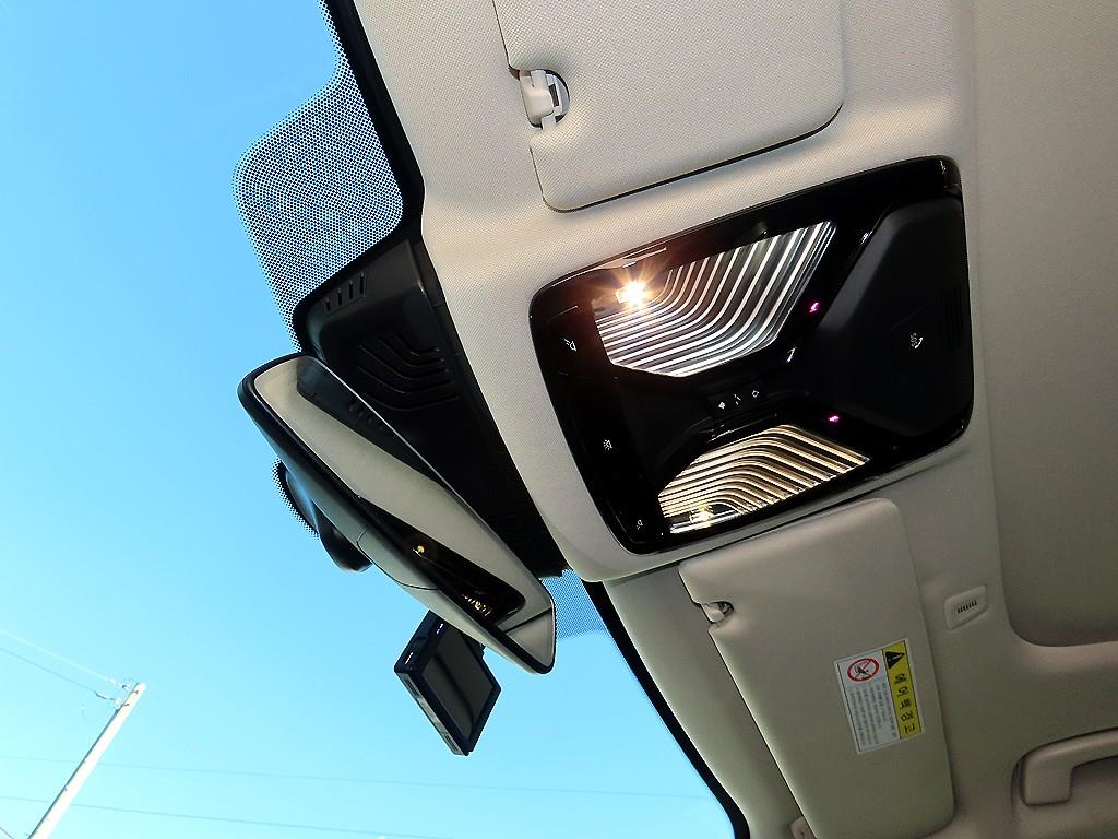 BMW 5시리즈(7세대) 530i xDrive 럭셔리 라인플러스 - 이미지 9