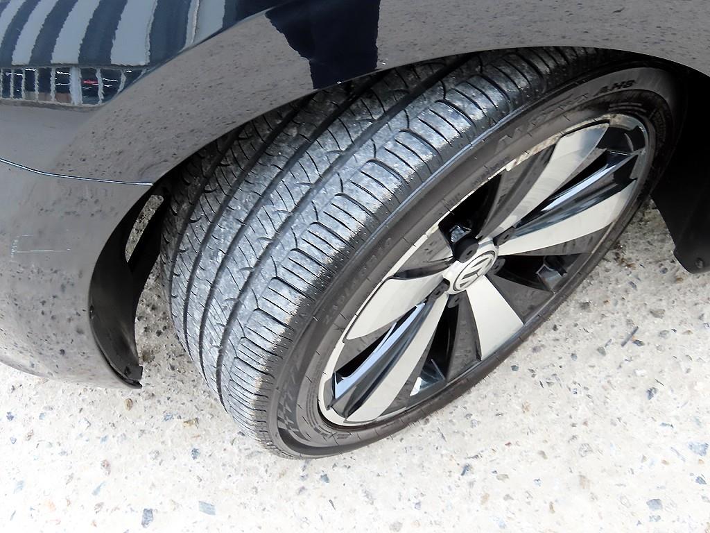 폭스바겐 더 비틀 2.0 TDI 프리미엄 - 이미지 3