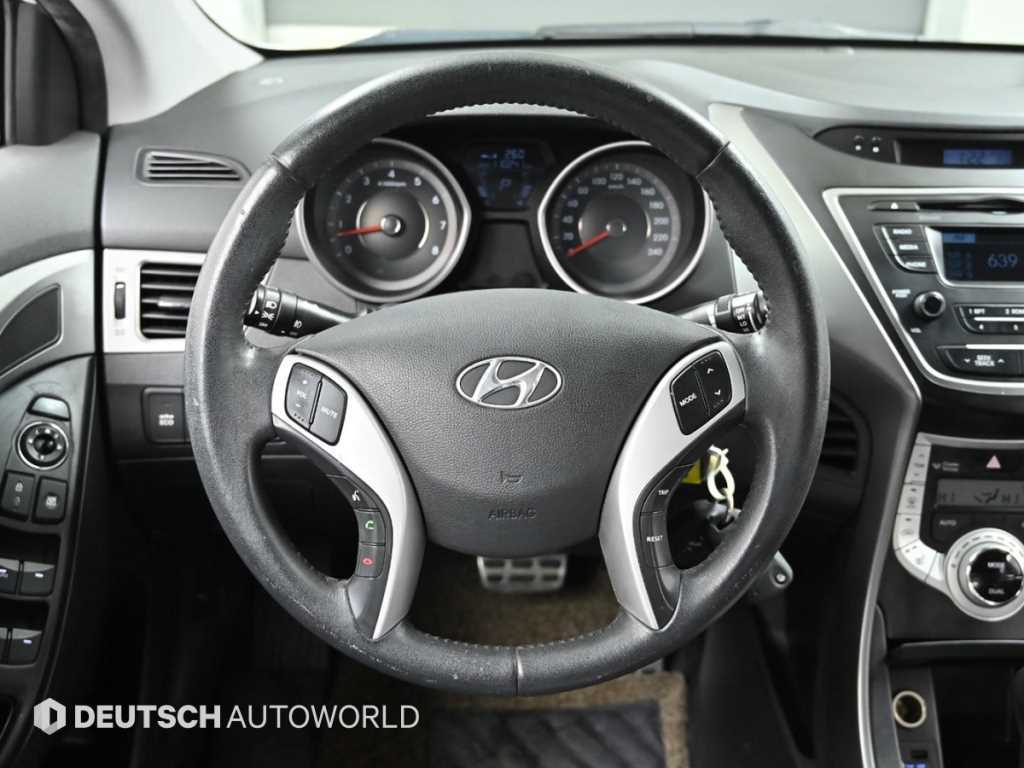 현대 아반떼MD M16 GDi 럭셔리 - 이미지 14