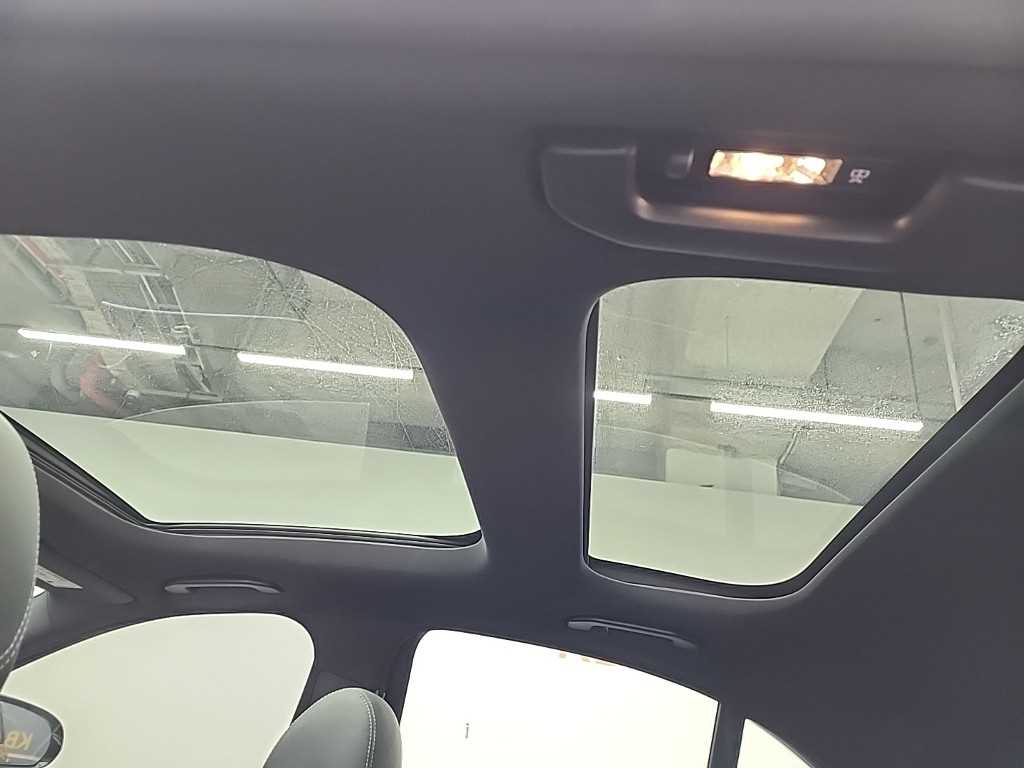 벤츠 E클래스(5세대) E350 4매틱 AMG 라인 - 이미지 18