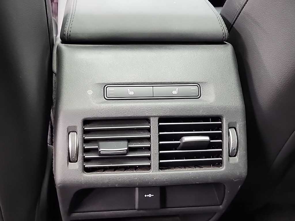 랜드로버 디스커버리 스포츠 2.0 D200 S - 이미지 12