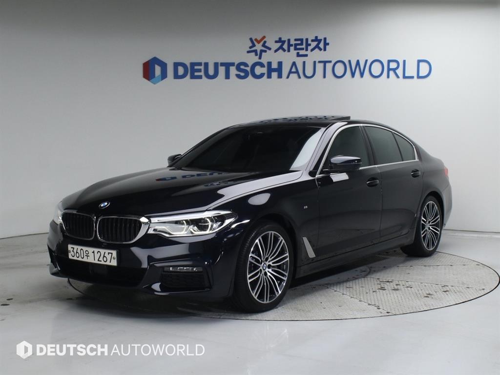 BMW 5시리즈(7세대) 530i xDrive M스포츠팩 플러스 - 이미지 14
