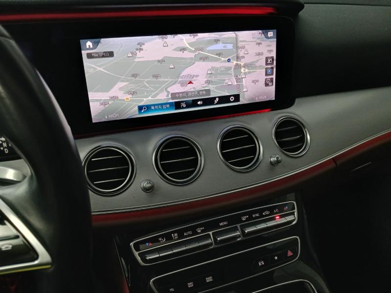 벤츠 E클래스(5세대) E250 아방가르드 - 이미지 3