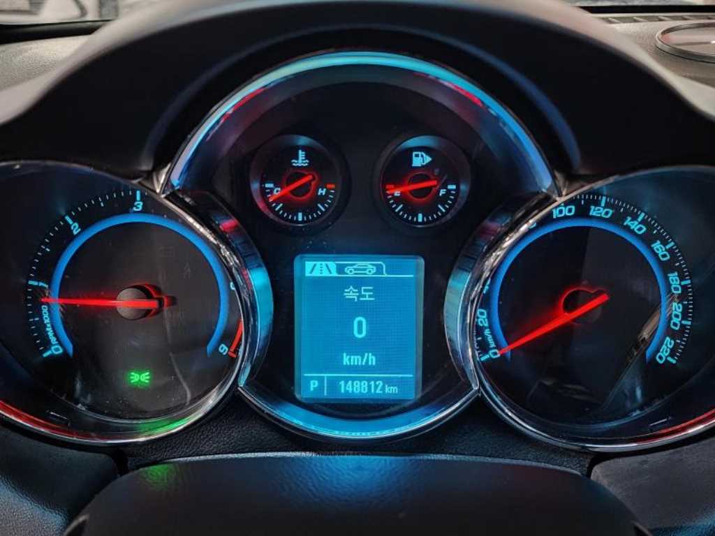 쉐보레 (대우) 크루즈 4도어 2.0 디젤 LTZ+ - 이미지 5