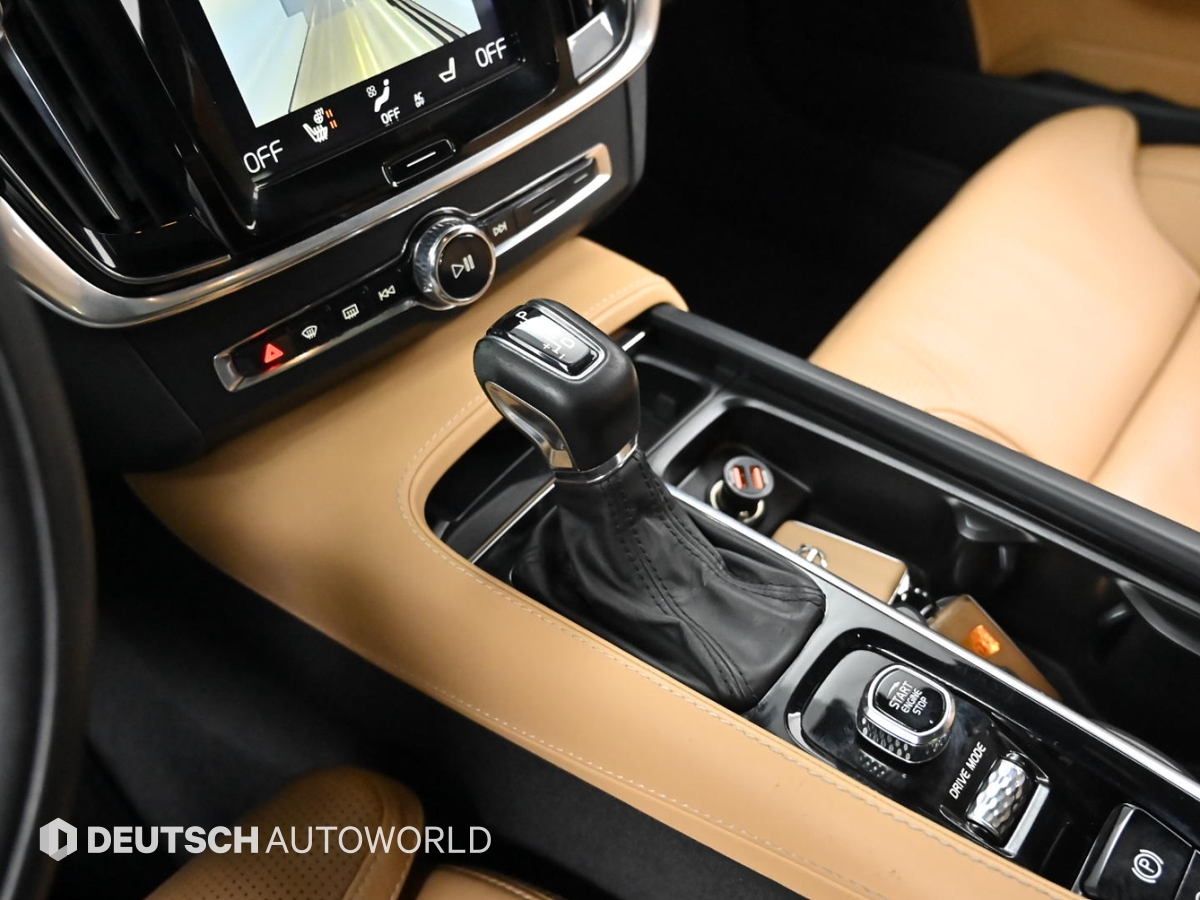 볼보 더 뉴 S90 T5 인스크립션 - 이미지 3