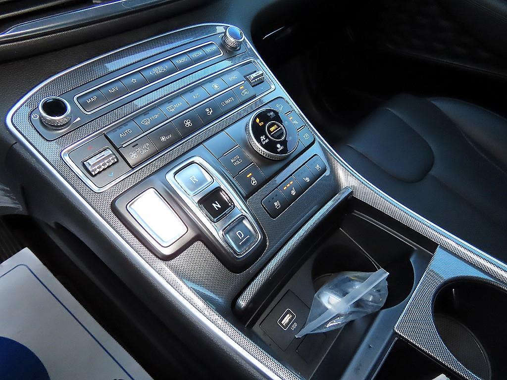 현대 더 뉴싼타페 하이브리드 1.6 HEV AWD 프레스티지 - 이미지 19