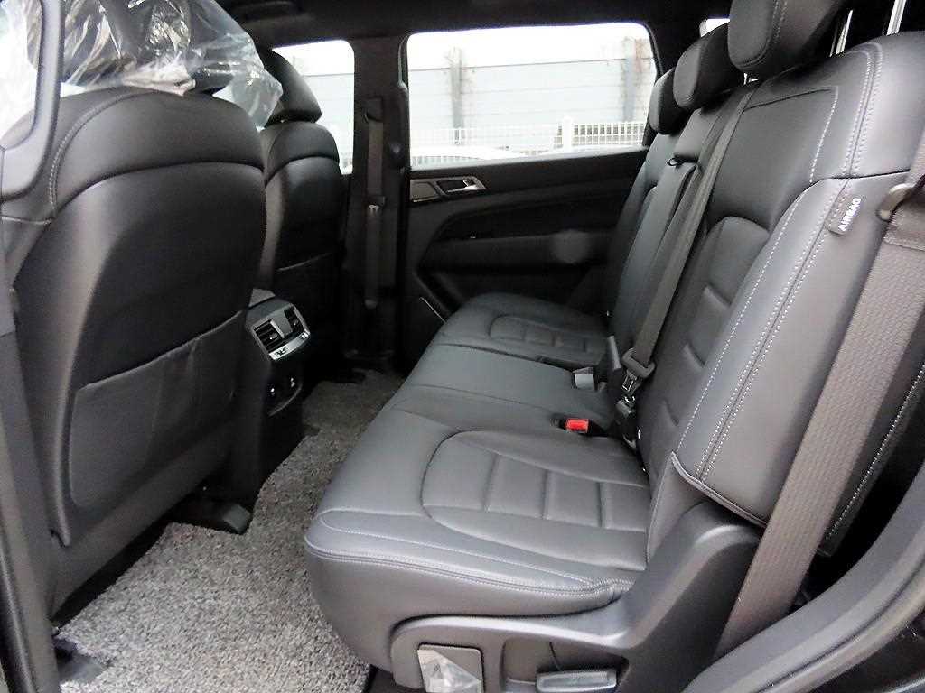 KG모빌리티(쌍용) G4 렉스턴 2.2 2WD 마제스티 - 이미지 14