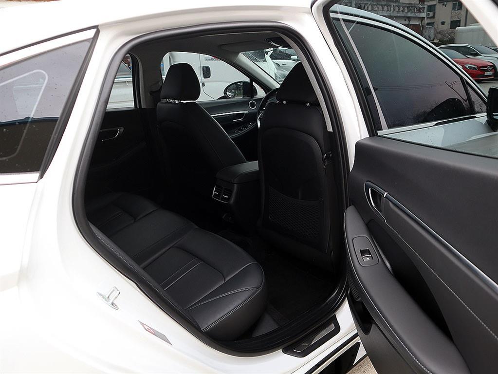 현대 쏘나타(DN8) G2.0 프리미엄 플러스 - 이미지 19