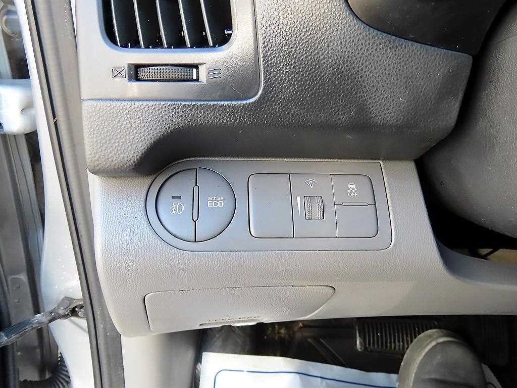 현대 더 뉴그랜드스타렉스 3인승 디젤 밴 스마트 - 이미지 4