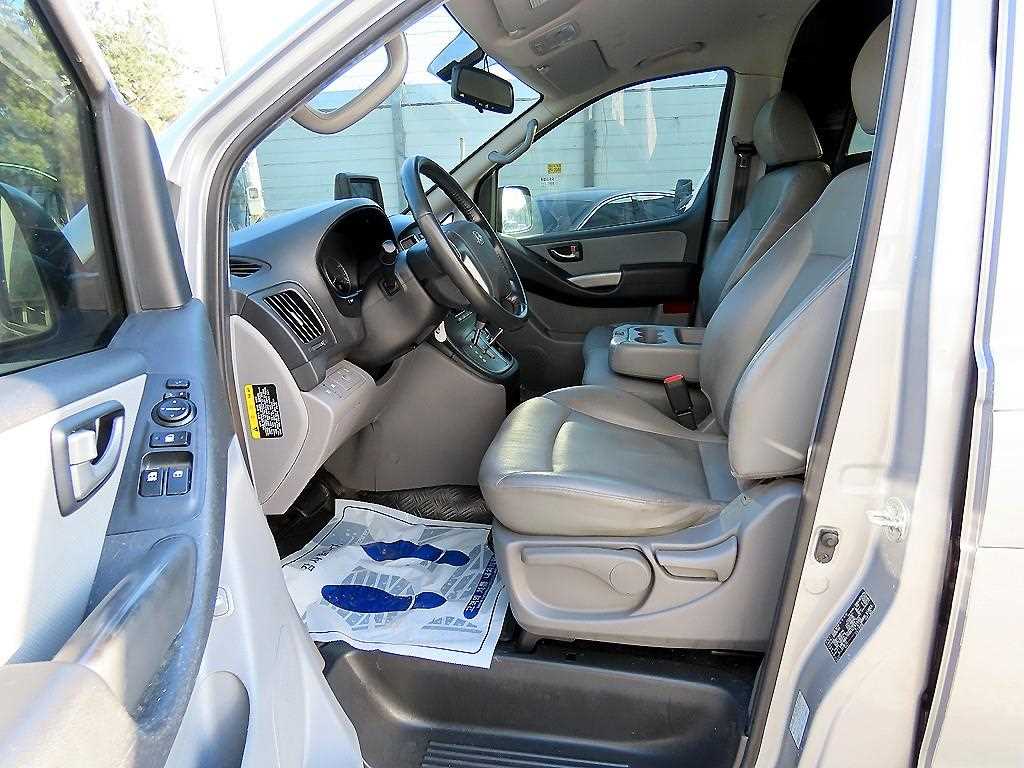 현대 더 뉴그랜드스타렉스 3인승 디젤 밴 스마트 - 이미지 17